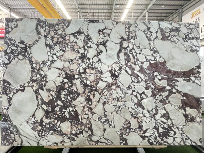Calacatta Viola Marble Slabs is used for the luxurious design of interior wall and floor tile projects